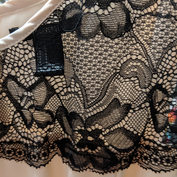 Forever 21 Fitted Top (3 for $15 sale) - Picture 2 of 4